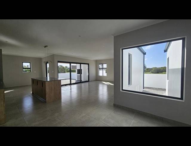 3 BEDROOM HOUSE FOR SALE IN SHELLEY POINT